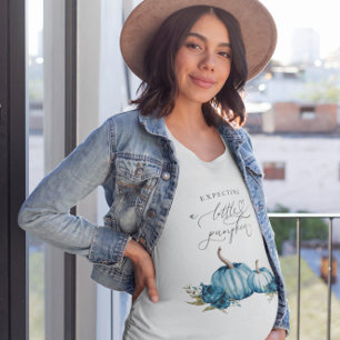 Erwartung eines kleinen Kürbiskinderjungen T-Shirt