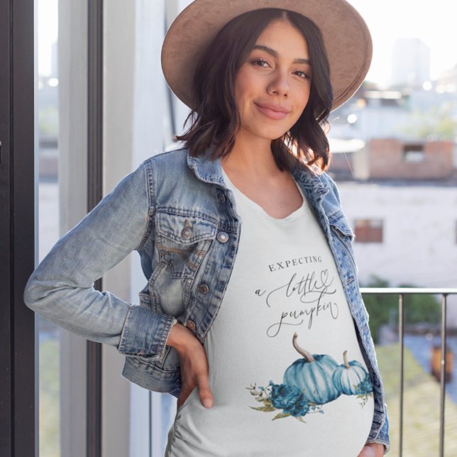 Erwartung eines kleinen Kürbiskinderjungen T-Shirt (Von Creator hochgeladen)