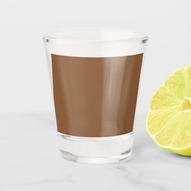 Erweitern Sie Ihr Design mit einem braunen Hinterg Schnapsglas (Vorderseite)