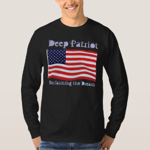 Erziehter und befreundeter Patriot (dunkle T-Shirt
