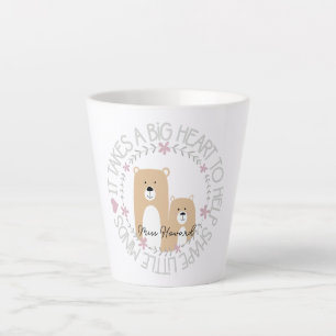 Es braucht ein großes Herz, um kleine Geister zu f Milchtasse