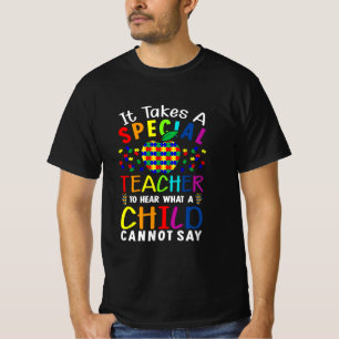 Es braucht einen besonderen Lehrer T-Shirt