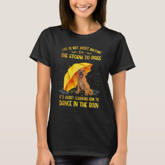 Es geht darum, wie man im Regenwald tanzt T-Shirt