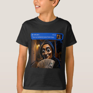 Es gibt Bewegung an der Vordertür Tung Tung Tung S T-Shirt