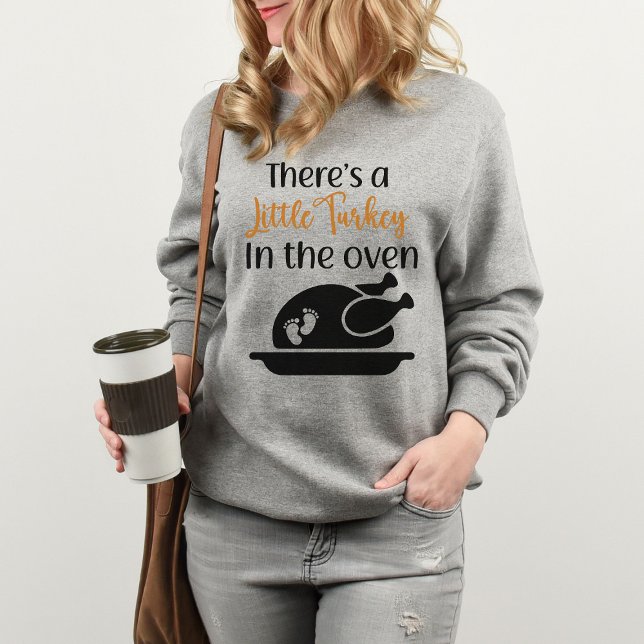 Es gibt ein kleines türkisches Shirt (Von Creator hochgeladen)