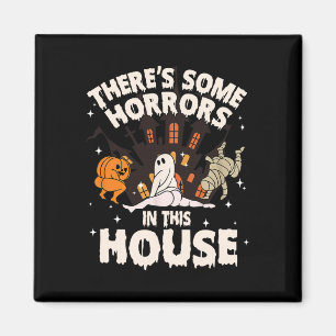 Es gibt ein paar Horror in diesem Gastgeber Hallow Magnet