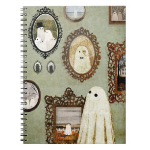 Es gibt einen Geist in der Portraitgalerie Notizblock