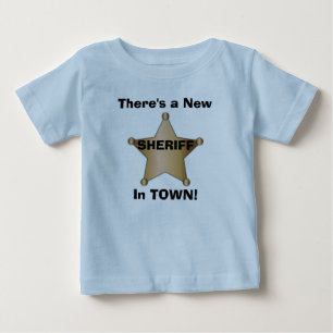 Es gibt einen neuen Sheriff in der STADT! Baby T-shirt