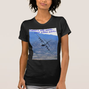 ES GIBT KEIN NIVEAU WIE NIEDRIGER STAND T-Shirt