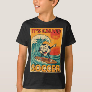Es heißt Fußball Lustiger Retro-Ball Sportfan Männ T-Shirt