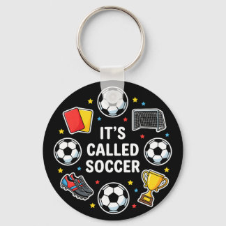 Es heißt Fußball Lustiger Sticker-Stil Fußll Dete Schlüsselanhänger