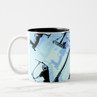 Es ist alles über den Scooter! - Scooter Tricks Zweifarbige Tasse