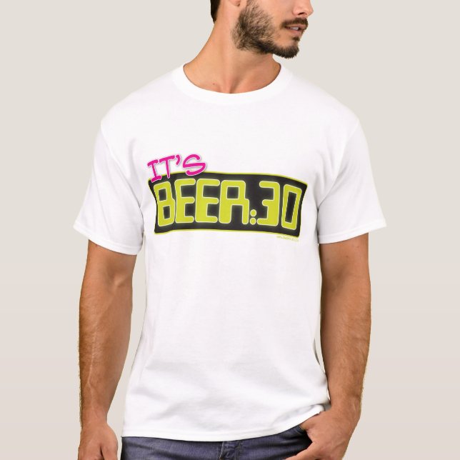 Es ist Bier: 30 T-Shirt (Vorderseite)
