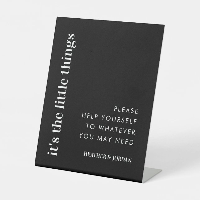 Es ist die Kleinigkeiten Hochzeitsbadewanne Sockelschild (Vorderseite)