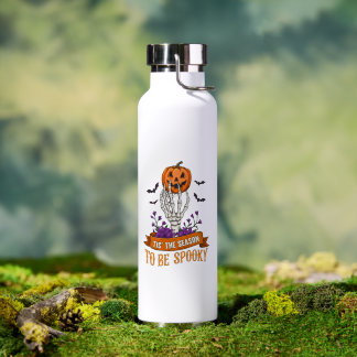 Es ist die Zeit, um eine gruselige Skeletthand Hal Trinkflasche