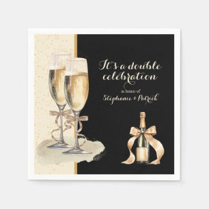 Es ist ein Doppel-Feier Gold Champagner Party Serviette