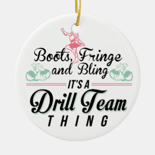 Es ist ein Drill-Team, das einseitige Ornamente ha