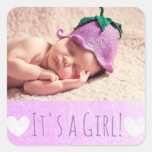 Es ist ein Girl-Sticker mit dem Foto Ihres Babys Quadratischer Aufkleber