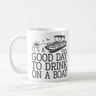 Es ist ein guter Tag, auf einem Boot zu trinken Kaffeetasse