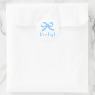 Es ist ein Junge, blaue süße Schleifen-Babyshower- Runder Aufkleber