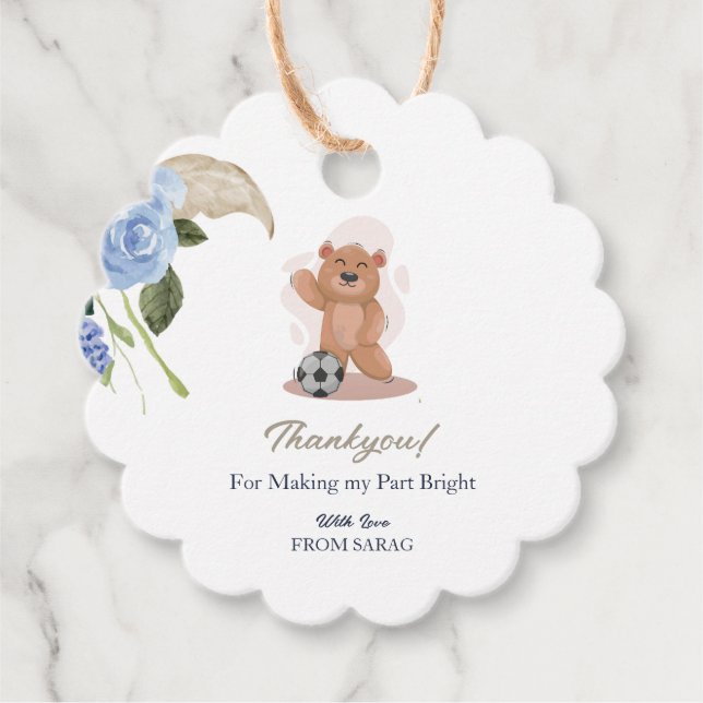 Es ist ein Junge, der eine niedliche blaue Babydus Geschenkanhänger (Vorderseite)