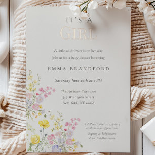 Es ist ein Mädchen Florale Boho kleine Wildblumen Folieneinladung