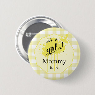 Es ist ein Mädchen Süßes Pastellgelbes Gingham-Mam Button