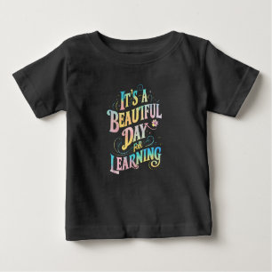 Es ist ein schöner Tag, um zurück zur Schule zu le Baby T-shirt