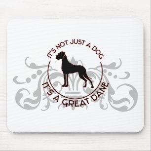 Es ist eine Deutsche Dogge Mousepad