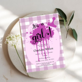 Es ist eine Girl Niedlich Pastel Lila Gingham Baby Einladung