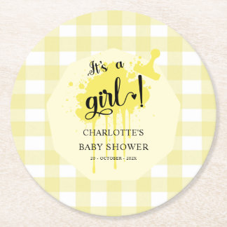 Es ist eine Girl Niedlich Pastel Yellow Gingham Ba Runder Pappuntersetzer