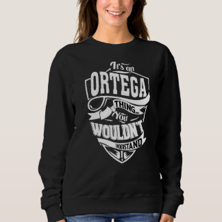 Es ist eine Ortega-Sache Sweatshirt
