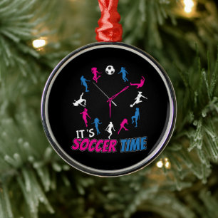 Es ist Fußball-Zeit Mädchen-Fußball-Zitat Ornament Aus Metall