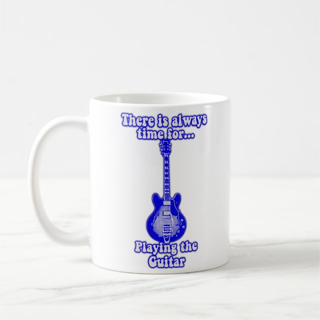 Es ist immer Zeit, Gitarre zu spielen. Blau Kaffeetasse (Links)