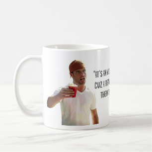"Es ist in einer SCHALE anstelle einer Eistüte! " Tasse