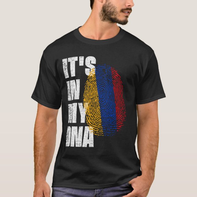 ES IST IN MEINER DNA-Armenia-Fahne T-Shirt (Vorderseite)