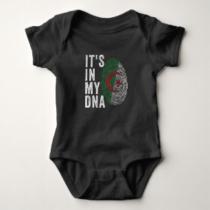 Es ist in meiner DNA - die algerische Flagge Baby Strampler
