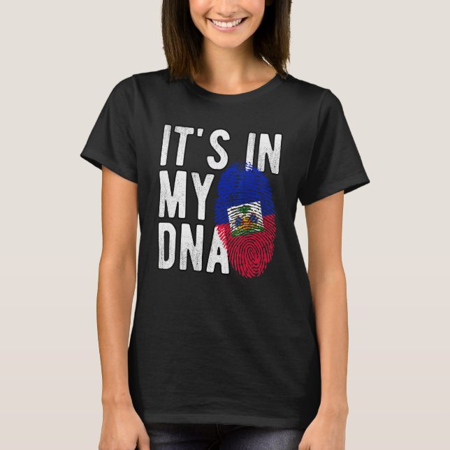 ES IST IN MEINER DNA Haitianische Flagge T-Shirt (Vorderseite)