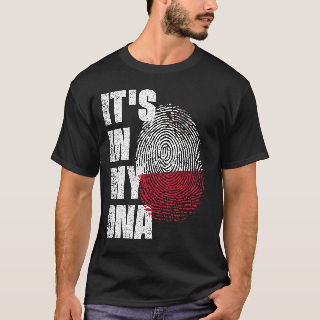 ES IST IN MEINER DNA, Maltas Flagge T-Shirt (Vorderseite)