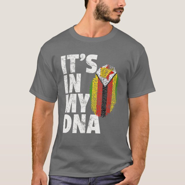 ES IST IN MEINER DNA - Simbabwes Flag Offiziellen  T-Shirt (Vorderseite)