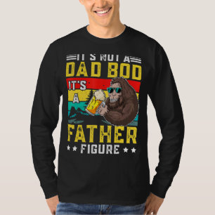 Es ist kein Vater, sondern eine Vaterfigur und ein T-Shirt