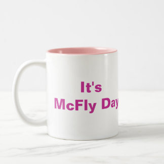Es ist McFly TagesTassen-Rosa Zweifarbige Tasse