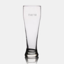 Es ist nächstes Jahr - großes Pilsner Glas