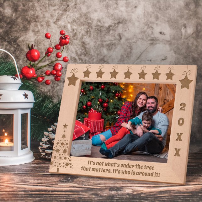 Es ist nicht das, was unter dem Weihnachtsbaum und Geätzte Rahmen (Von Creator hochgeladen)