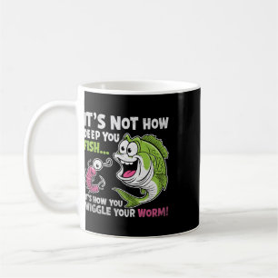 Es ist nicht, wie tief man fischt, wackeln Sie mit Kaffeetasse