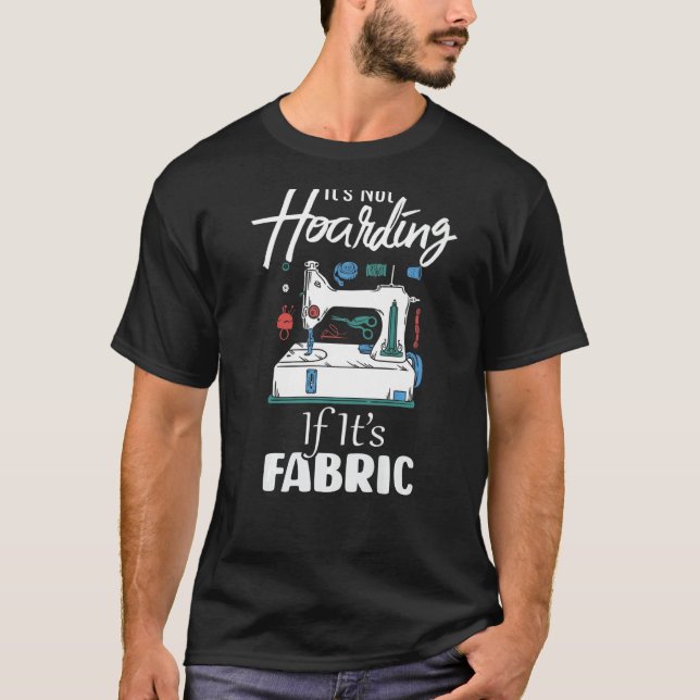 Es ist nicht zu horchen, wenn sein Stoff komisch Q T-Shirt (Vorderseite)