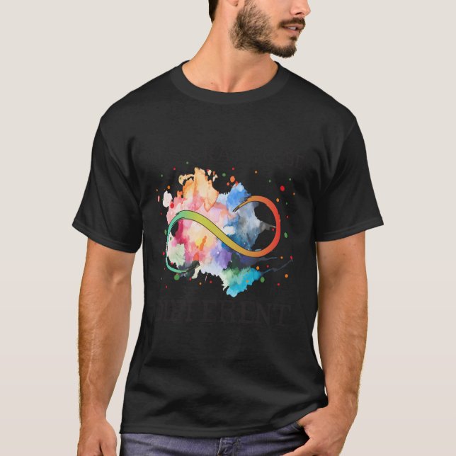 Es ist okay, anders zu sein T-Shirt (Vorderseite)