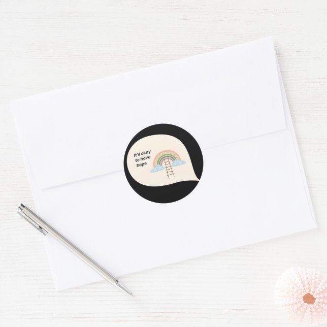 "Es ist okay, Hope Rainbow Hoodie zu haben" Runder Aufkleber (Umschlag)