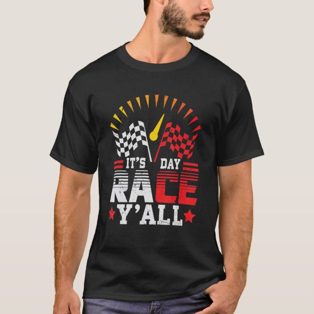 Es ist Race Day Y'all Checkered Flag Race Car for  T-Shirt (Vorderseite)
