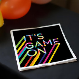 Es ist Spiel auf farbenfrohen Neon Laser Tag Gebur Serviette